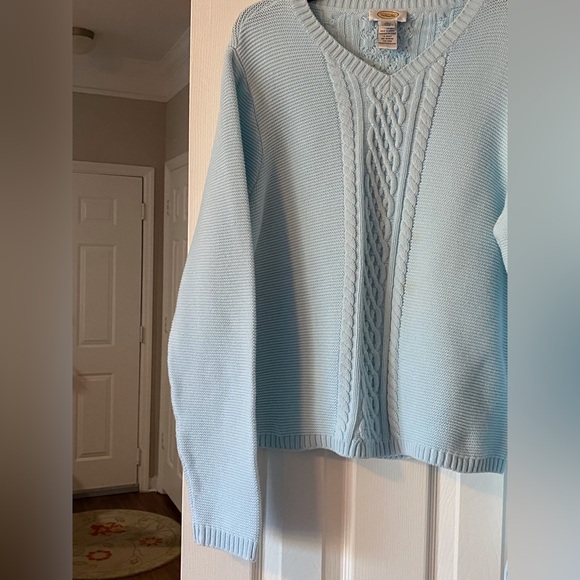 Vintage Talbots Light Blue V-Neck sweater. 100% Heavy Cotton. Cable front & back - Picture 2 of 15